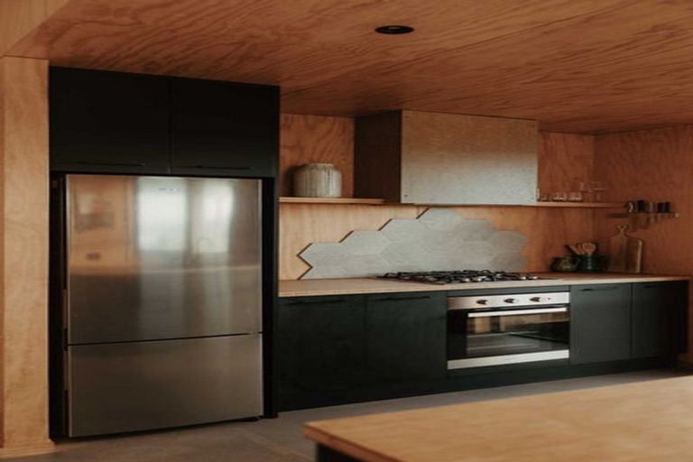 Photo of property in 120 Mair Road, Curio Bay, Tokanui, 9884