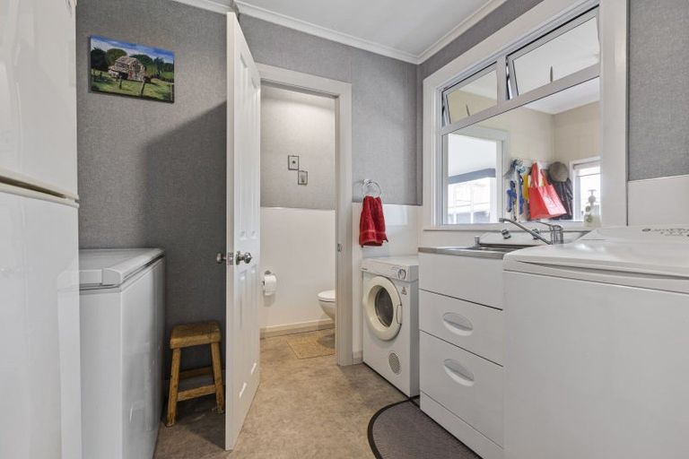 Photo of property in 60 Cutfield Street, Inglewood, 4330