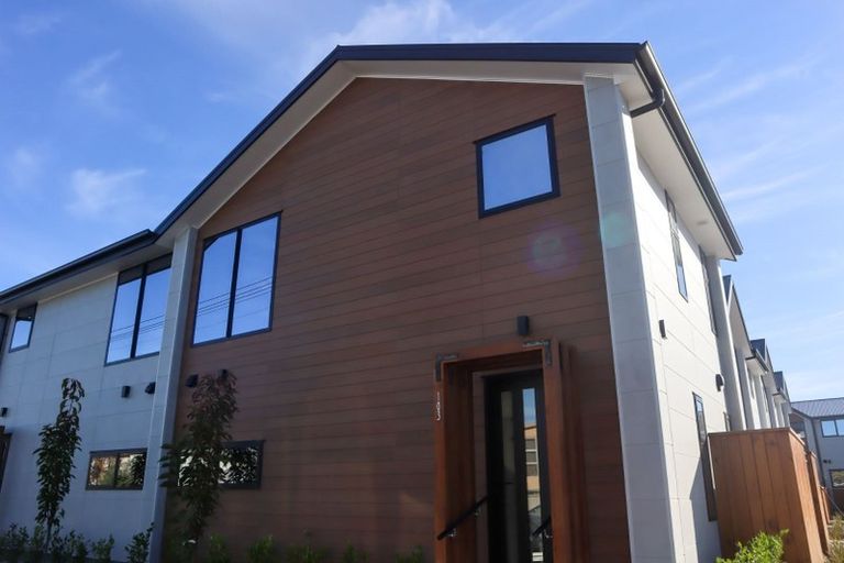 Photo of property in 103 Purchas Street, Edgeware, Christchurch, 8013