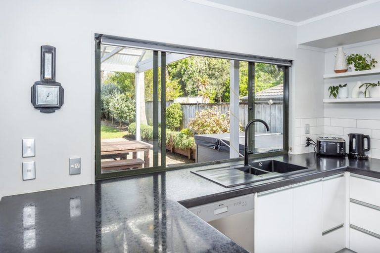 Photo of property in 33 Ayrshire Drive, Grandview Heights, Hamilton, 3200