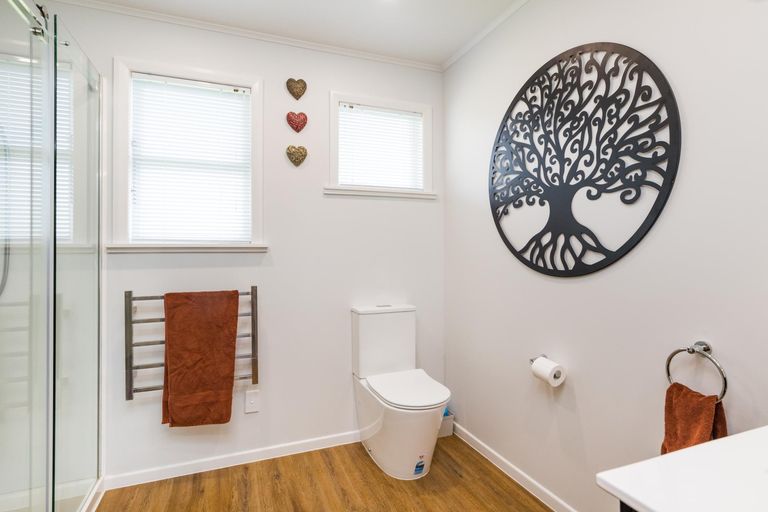 Photo of property in 99 Buick Crescent, Awapuni, Palmerston North, 4412