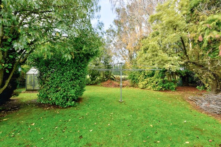 Photo of property in 113 Seaward Road, Edendale, 9825