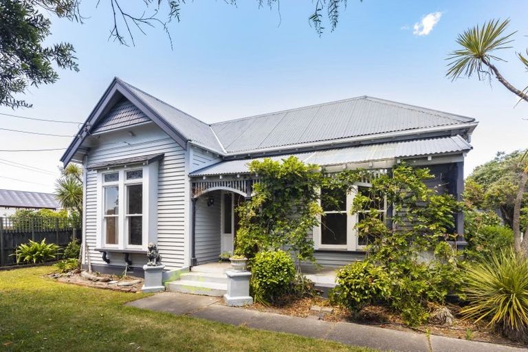 Photo of property in 33 Collingwood Street, New Brighton, Christchurch, 8061