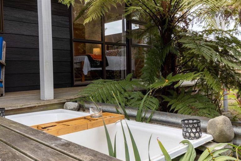 Photo of property in 46 Gouland Road, Spring Creek, 7202