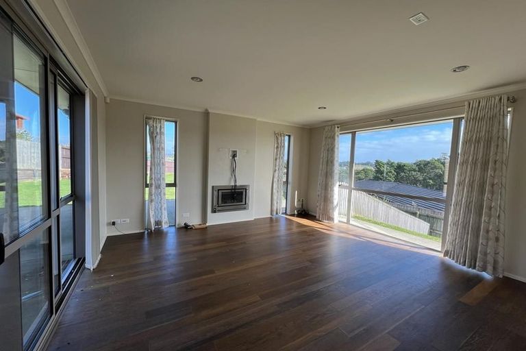 Photo of property in 78 Tiriwa Drive, Massey, Auckland, 0614