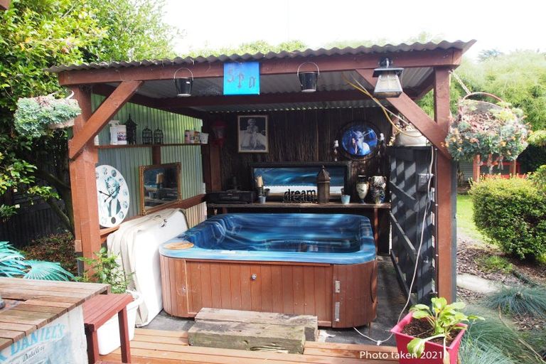 Photo of property in 2 Robert Street, Hinds, Ashburton, 7773