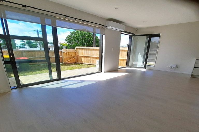 Photo of property in 69b Astley Avenue, New Lynn, Auckland, 0600