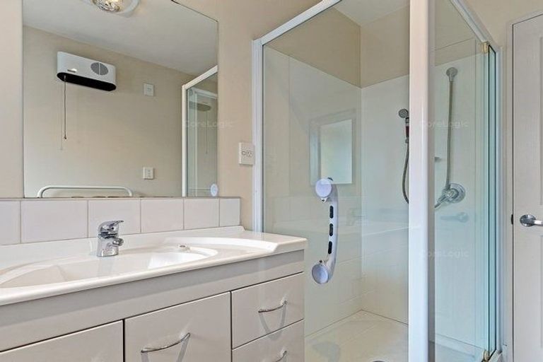 Photo of property in 12a Grassmere Street, Papanui, Christchurch, 8052