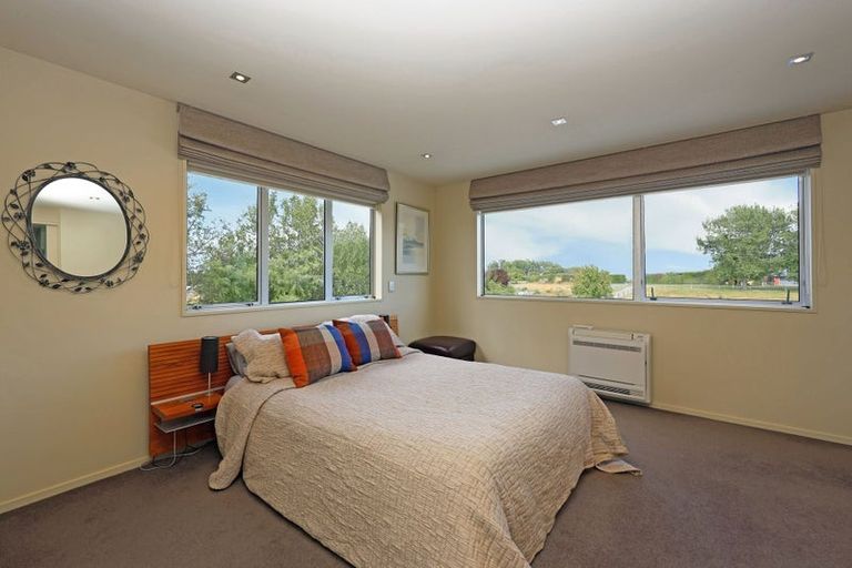 Photo of property in 141 Awamoa Road, Holmes Hill, Oamaru, 9401