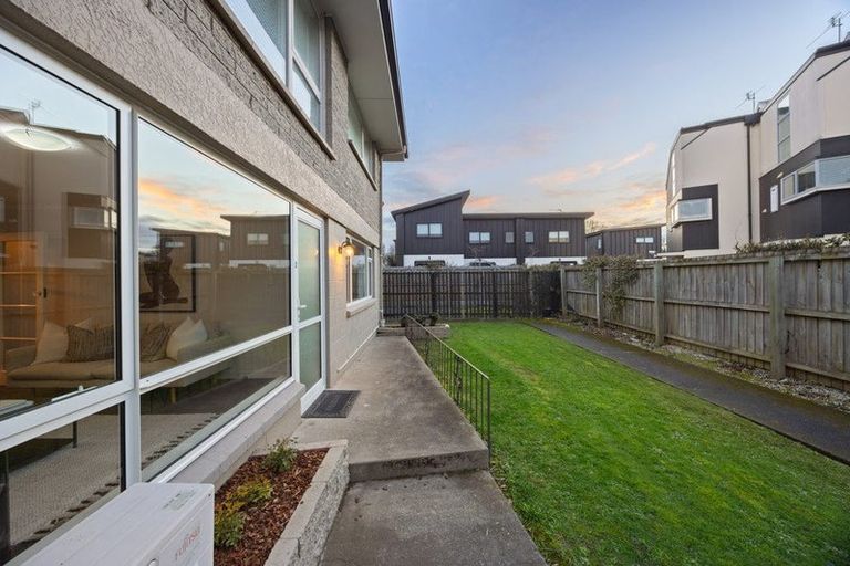 Photo of property in 2/121a Papanui Road, Merivale, Christchurch, 8014