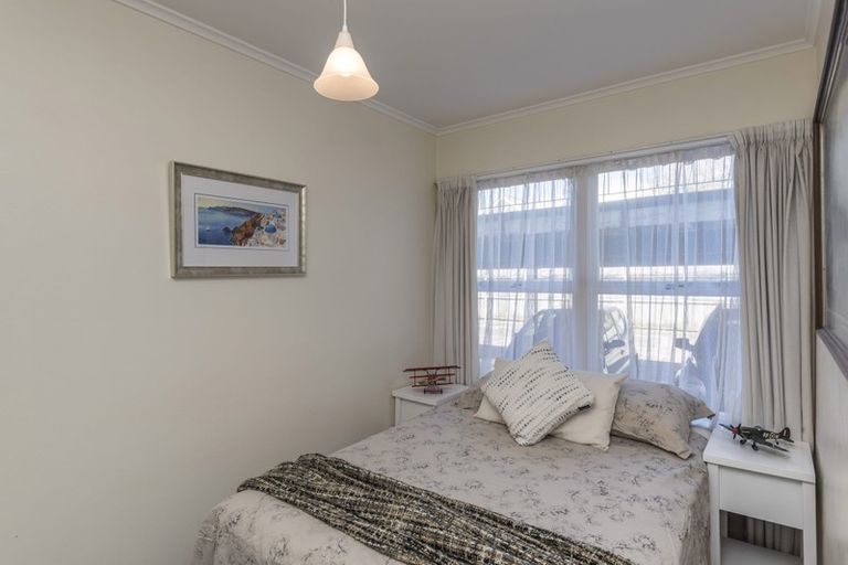 Photo of property in 1/221 Hurstmere Road, Takapuna, Auckland, 0622