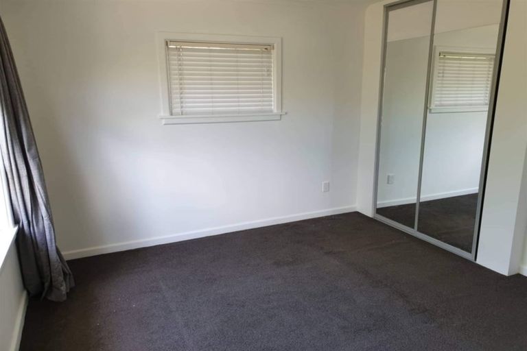 Photo of property in 35 Appleby Crescent, Burnside, Christchurch, 8053