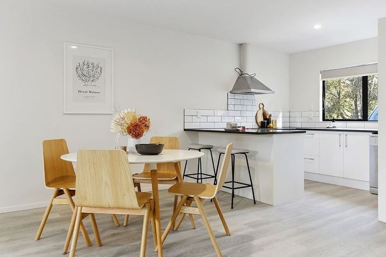 Photo of property in 10/548 Albany Highway, Albany, Auckland, 0632