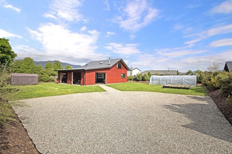Photo of property in 18 Hewson Crescent, Lake Hawea, Wanaka, 9382