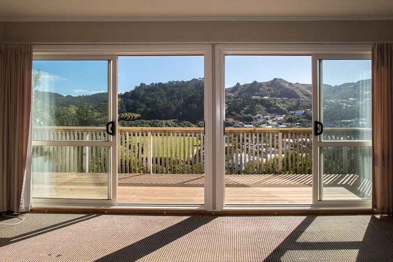 Photo of property in 30a Collier Avenue, Karori, Wellington, 6012