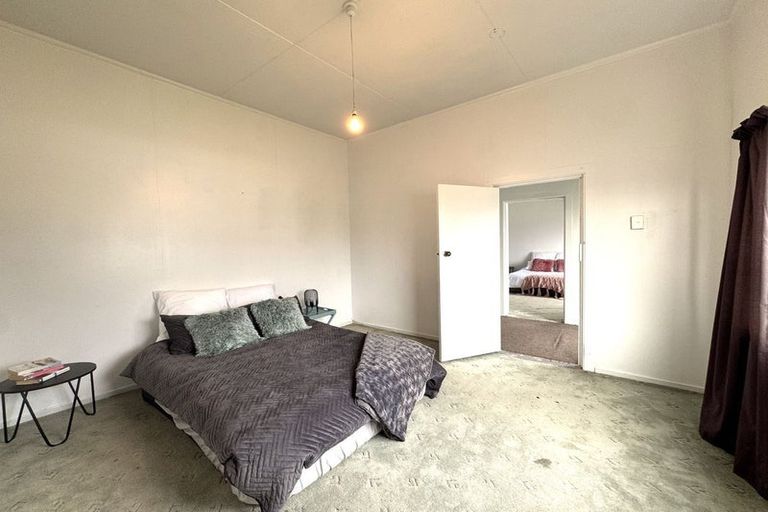 Photo of property in 21 Elderlee Street, Milton, 9220