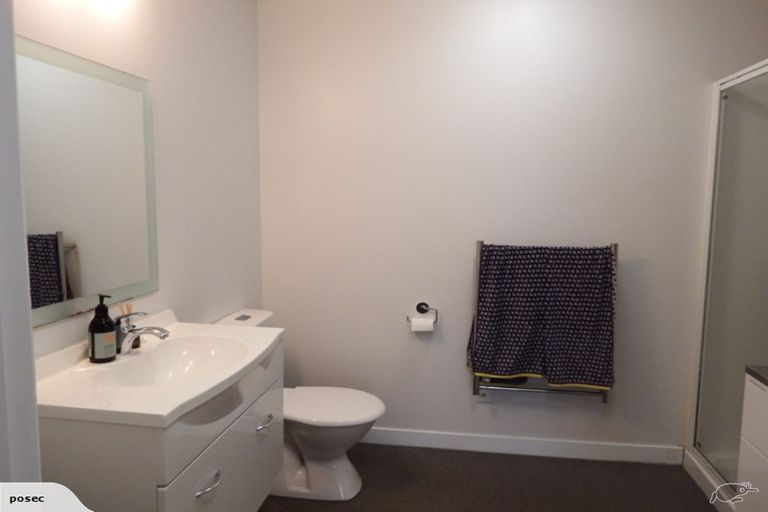 Photo of property in 3/63 Royal Crescent, Saint Kilda, Dunedin, 9012