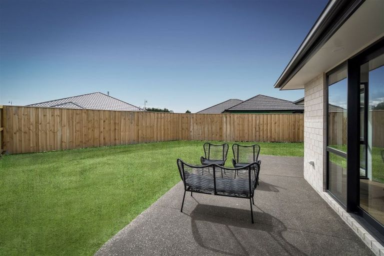 Photo of property in 8 Gemstone Place, Rolleston, 7615