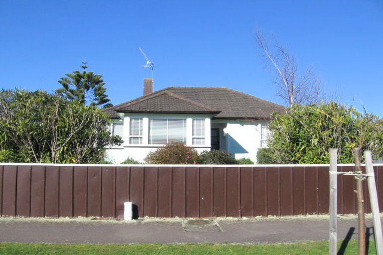 Photo of property in 27 Humber Street, Roslyn, Palmerston North, 4414