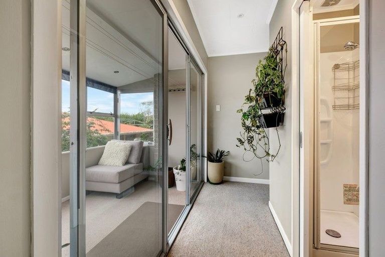 Photo of property in 33 Ernest Street, Ranui, Porirua, 5024