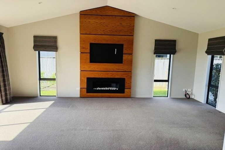 Photo of property in 35 Daelyn Drive, Richmond, 7020