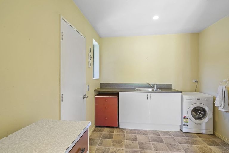 Photo of property in 17 Scarlet Oak Drive, West Melton, Christchurch, 7671