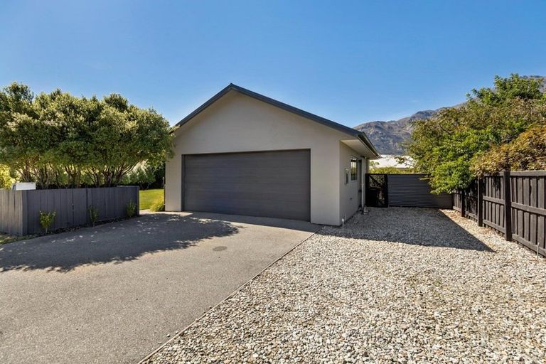Photo of property in 4 Sylvan Street, Lake Hayes, Queenstown, 9304