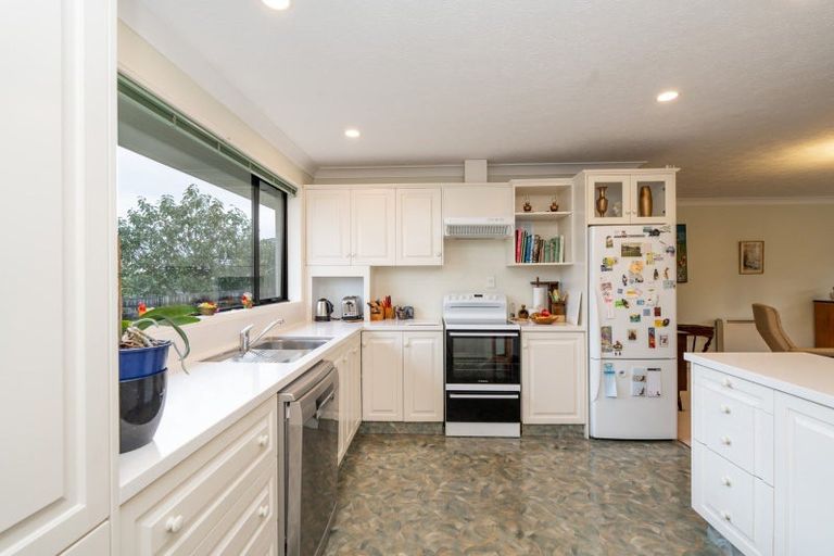Photo of property in 28 Craig Street, Waikiwi, Invercargill, 9810
