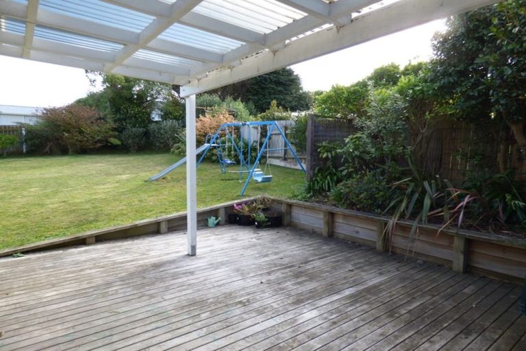 Photo of property in 124 Te Pene Avenue, Titahi Bay, Porirua, 5022