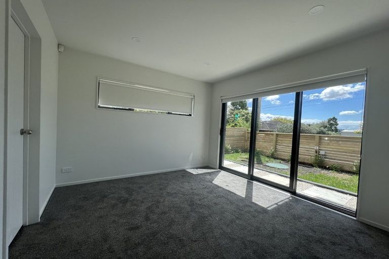 Photo of property in 1/43 Ranui Avenue, Ranui, Auckland, 0612
