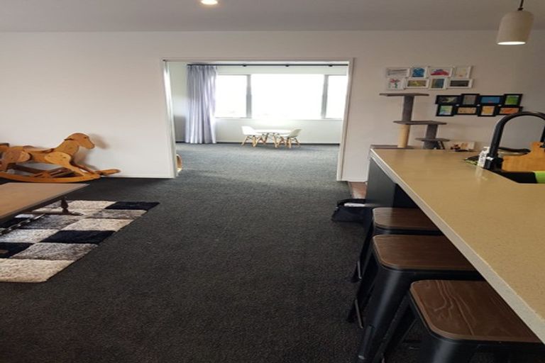 Photo of property in 18 Mcphail Street, Birkdale, Auckland, 0626