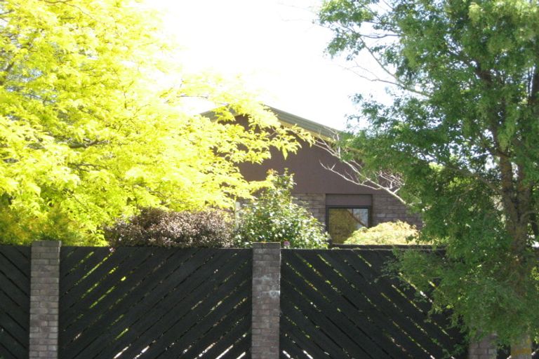 Photo of property in 75 Dunbarton Street, Redwood, Christchurch, 8051