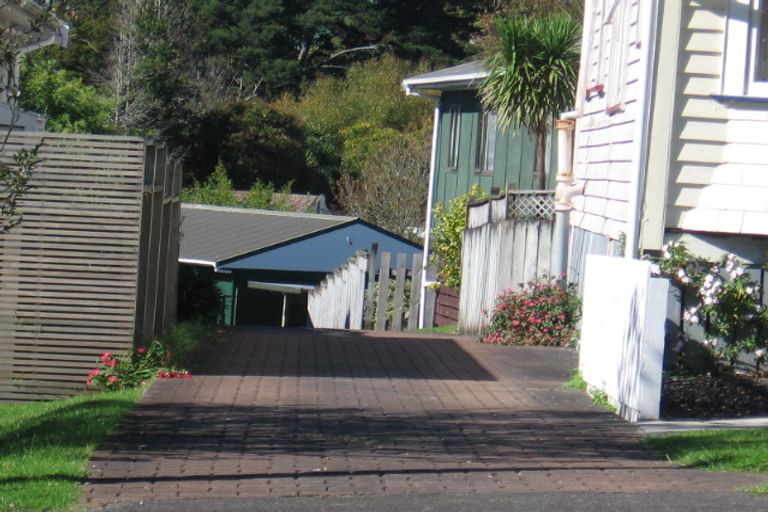 Photo of property in 4/23 Brandon Road, Glen Eden, Auckland, 0602