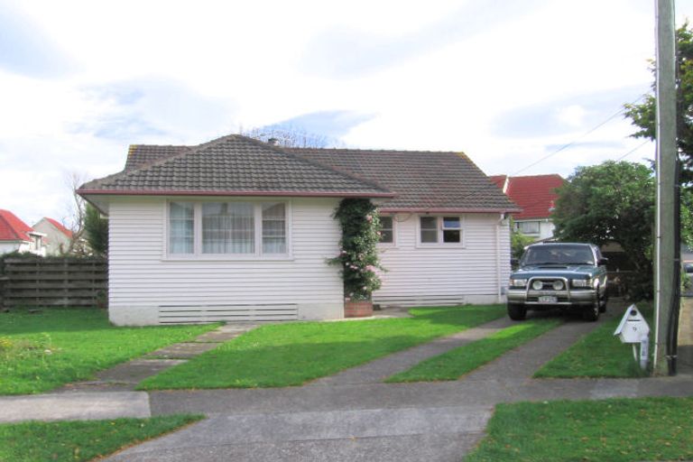 Photo of property in 9 Mcbain Grove, Avalon, Lower Hutt, 5011
