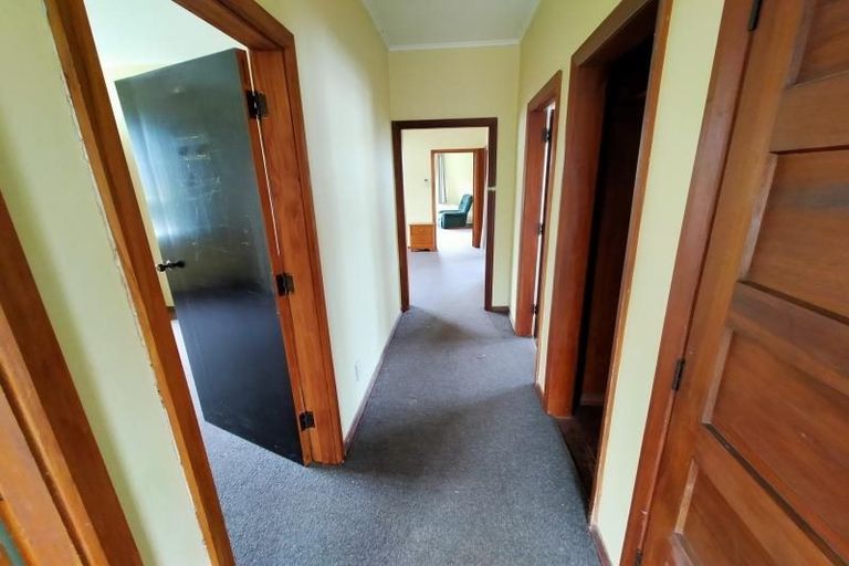 Photo of property in 12 Kauri Street, Roslyn, Palmerston North, 4414