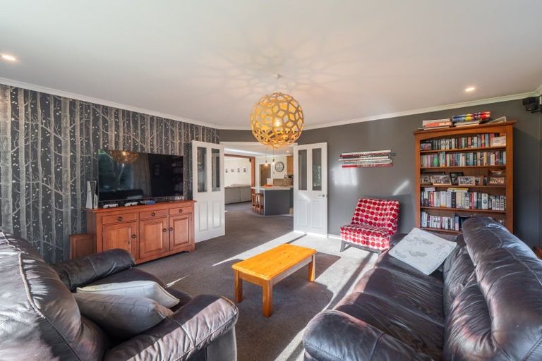 Photo of property in 57 Matua Grove, Otatara, Invercargill, 9879
