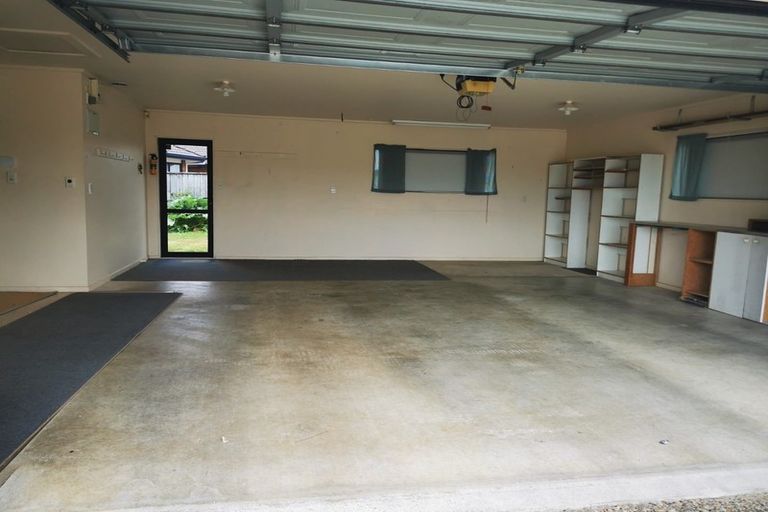 Photo of property in 16 Drumfearn Place, Rototuna, Hamilton, 3210