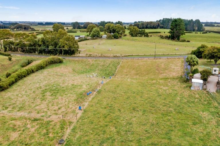 Photo of property in 540 Finnerty Road, Cardiff, Stratford, 4391