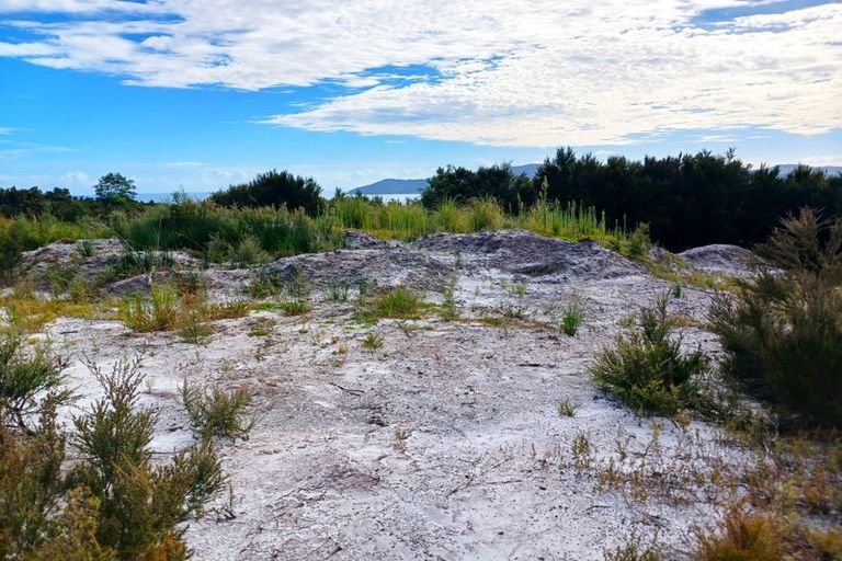 Photo of property in 104 Stratford Drive, Cable Bay, 0420