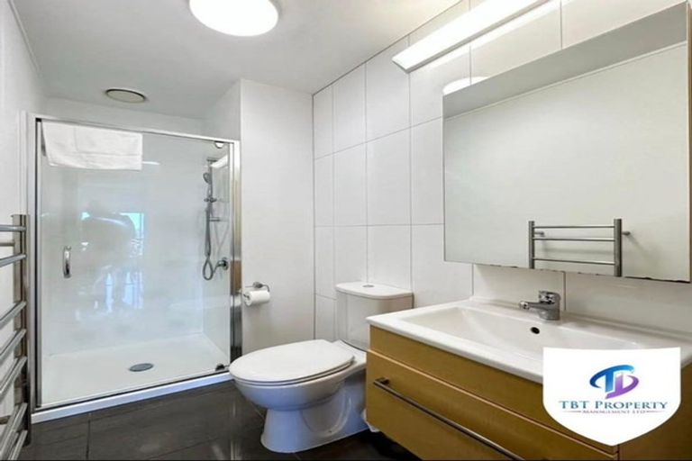 Photo of property in Twin Towers, 609/17 Putney Way, Manukau, Auckland, 2104