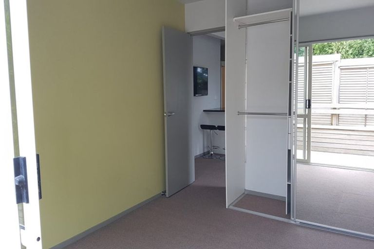 Photo of property in 14 Bruce Road, Glenfield, Auckland, 0629