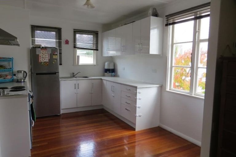 Photo of property in 18 Rata Street, Naenae, Lower Hutt, 5011