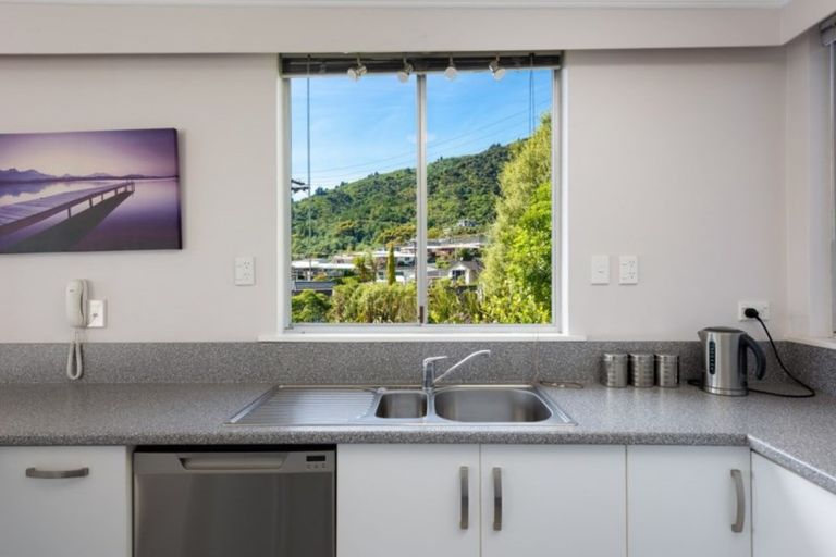 Photo of property in 1/29 Waikawa Road, Picton, 7220