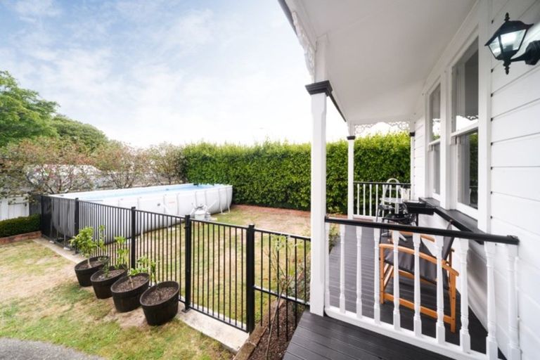 Photo of property in 11 Limbrick Street, Terrace End, Palmerston North, 4410