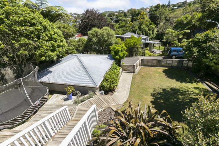 Photo of property in 2 Poona Street, Khandallah, Wellington, 6035