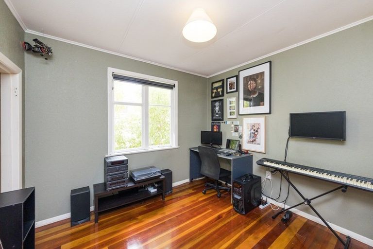 Photo of property in 93 Buick Crescent, Awapuni, Palmerston North, 4412