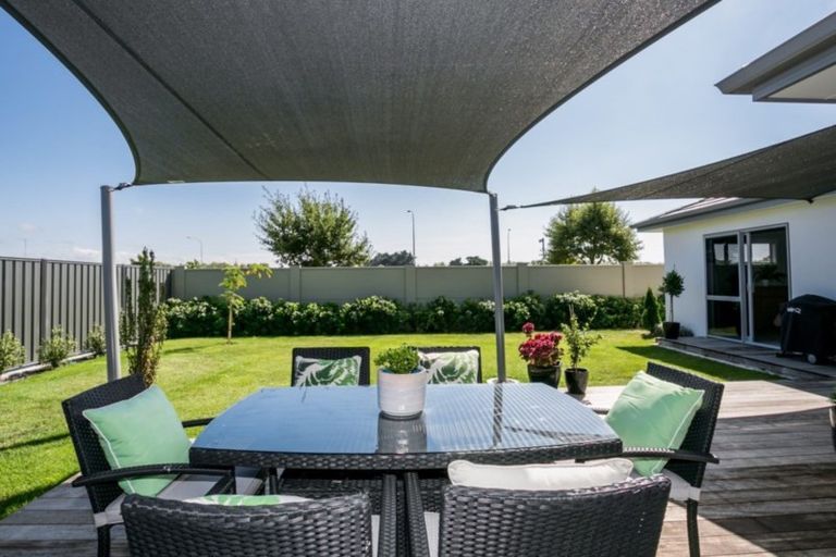 Photo of property in 25 Rakaia Way, Poraiti, Napier, 4112