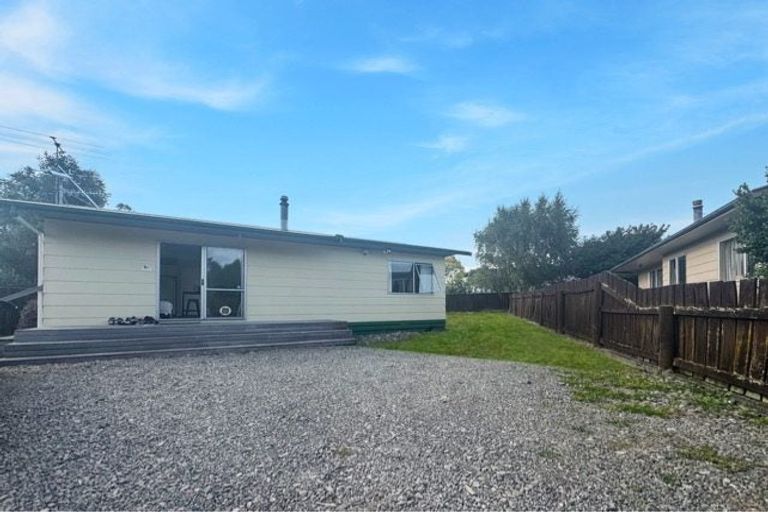 Photo of property in 8c Kupe Drive, Carterton, 5713