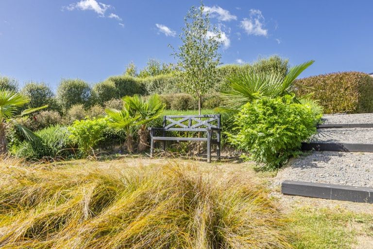 Photo of property in 22 Highlands Drive, Waipawa, 4277