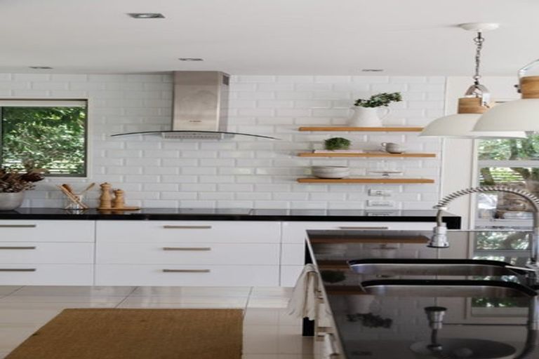 Photo of property in 6 Parkhill Avenue, Wanaka, 9305